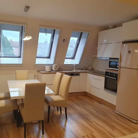 Διαμέρισμα Szofia Wellness